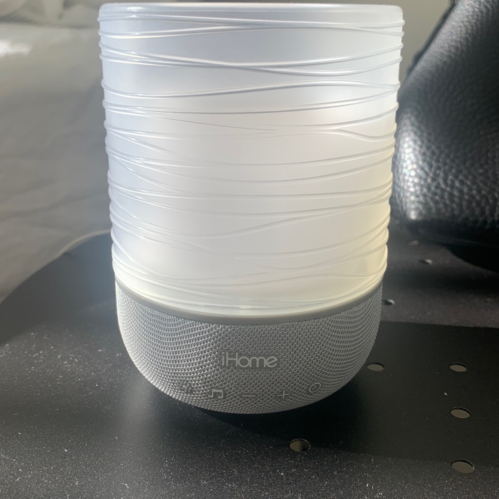 iHome candle sound machine
